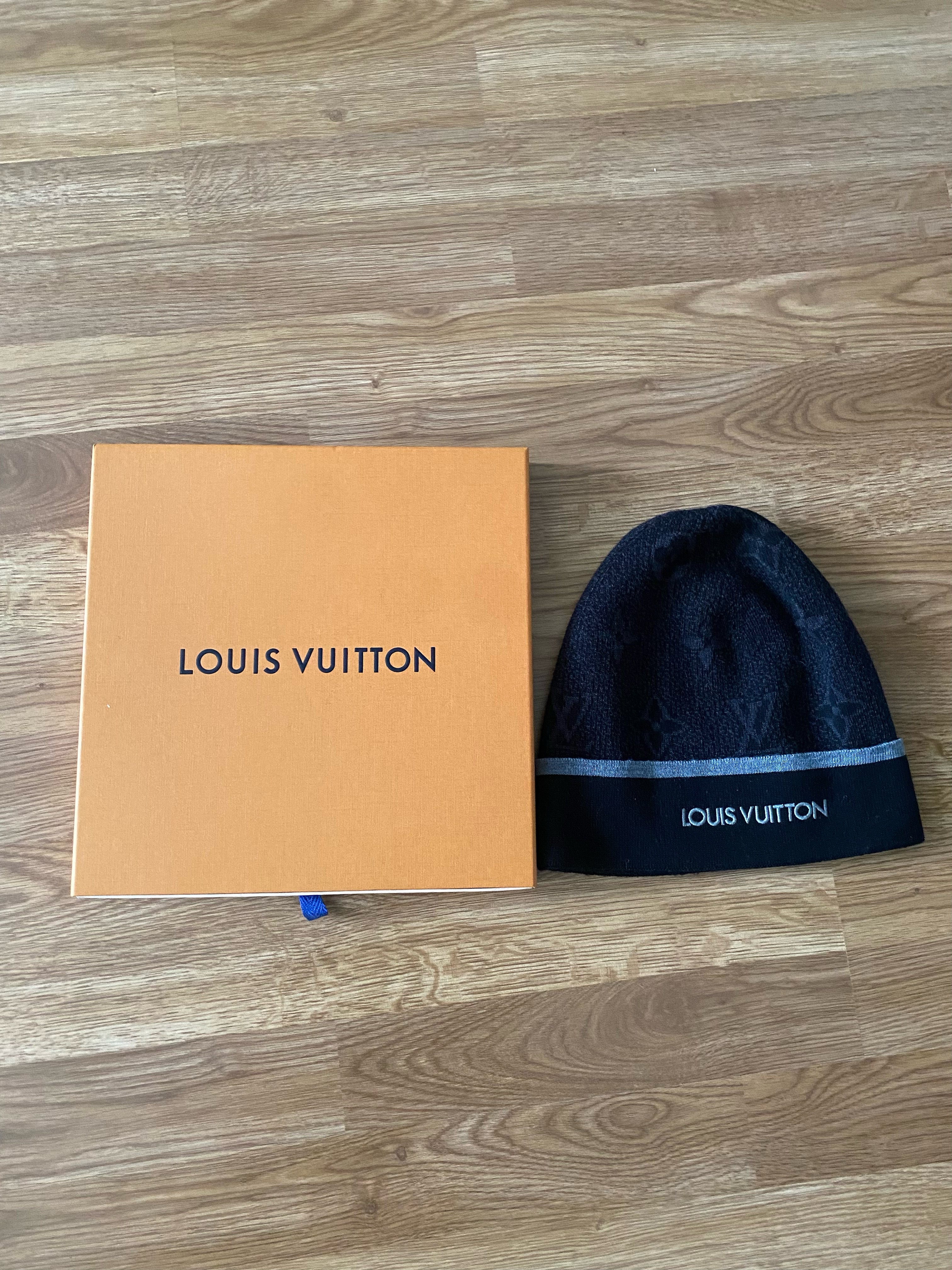 LOUIS VUITTON PIPO
